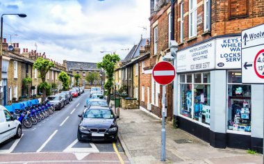 Londra, Ingiltere-9 Haziran 2015: Greenwich Lock & Key Ltd. Trafalgar yolu ve Greenwich 'teki Colomb caddesinde Çilingirler
