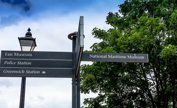 London England June 2015 Tourist Pointer National Maritime Museum Nmm — Stock Photo, Image