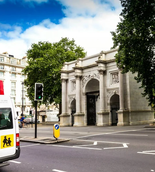 Marble Arch Anıt Gates Ile Oxford Street West End Ötesinde — Stok fotoğraf