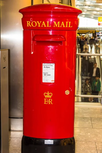 London Storbritannien Juni 2015 Röda Engelska Pelaren Eller Post Box — Stockfoto