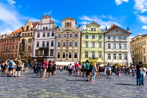 Prag Tjeckien Juli 2017 Gamla Stadens Torg Med Turister Det — Stockfoto