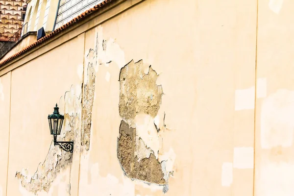 Muro Sostegno Pietra Medievale Europea Con Lanterna Antica — Foto Stock