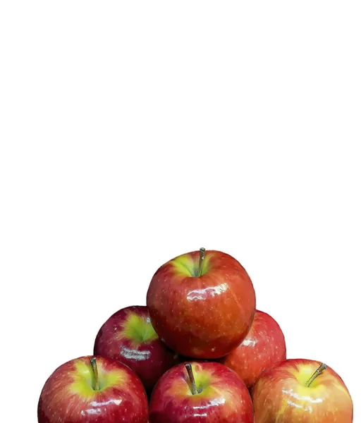 Beyaz Arkaplanda Izole Edilmiş Taze Kırmızı Elmalar — Stok fotoğraf