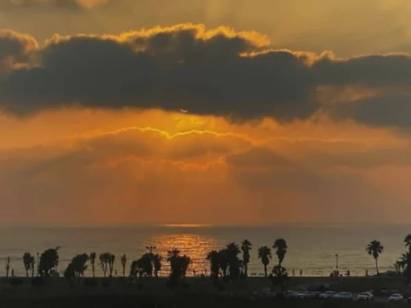 地中海の美しい夕日 ぼやけた景色 — ストック写真