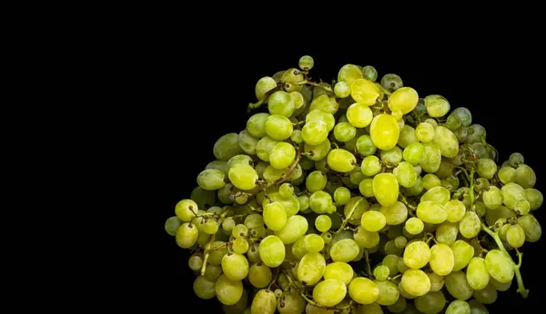 Zoete Groene Druiven Een Zwarte Achtergrond — Stockfoto