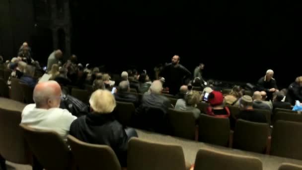 Tel Aviv Israel Março 2020 Espectadores Auditório Dos Teatros Antes — Vídeo de Stock