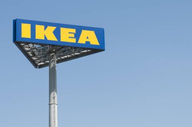 Pisa, o - Nisan, 19 2018; IKEA kutup işareti İtalya deposundaki Pisa'nın
