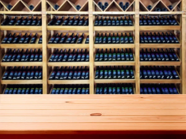 Wood table with blured background wine bar, for your photo montage or product display. Space for placing items on the table. — Stock Photo, Image