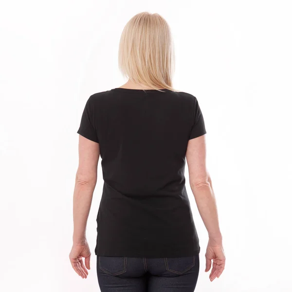 T シャツのデザインや人々 のコンセプト - 空白の黒の t シャツ、シャツ背面分離で女性のクローズ アップ。モックアップします。. — ストック写真