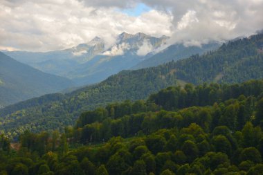 Kafkasların dağlarında sonbahar..
