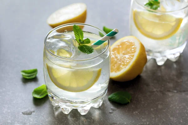 iki bardak limonata