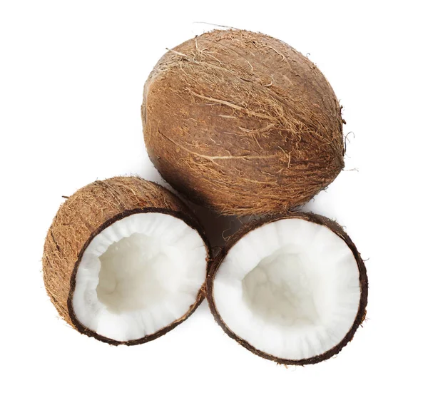 Расколотый кокос изолирован — стоковое фото