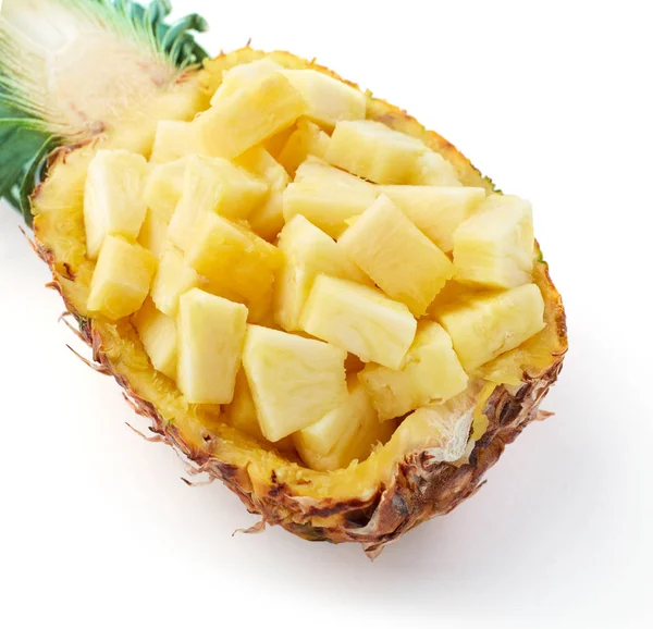 Die Hälfte der Ananas — Stockfoto