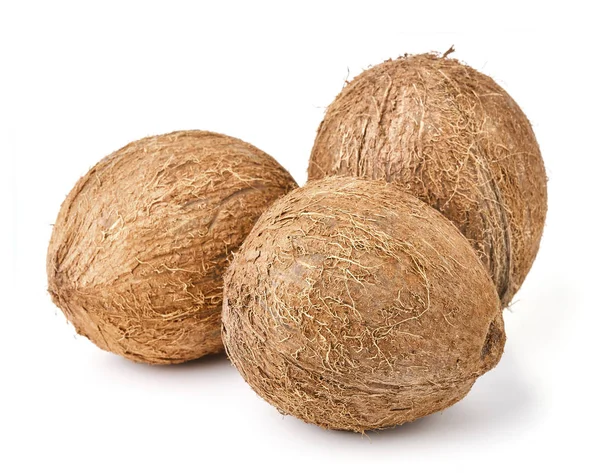 Gebarsten kokosnoot geïsoleerd — Stockfoto