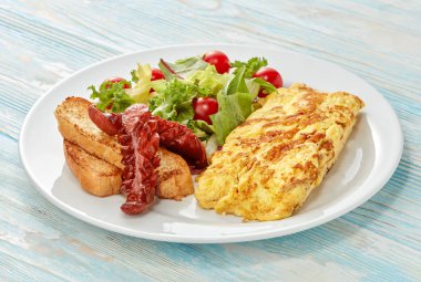 Servis tabağına Kahvaltı