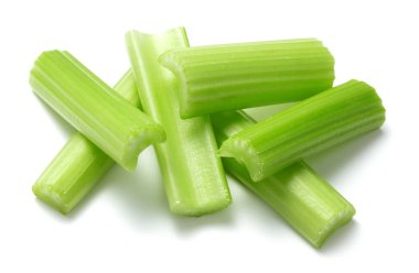 Doğranmış kereviz sopa izole