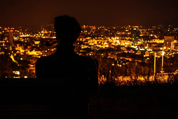 En stad på natten — Stockfoto