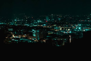 Geceleri bir şehir