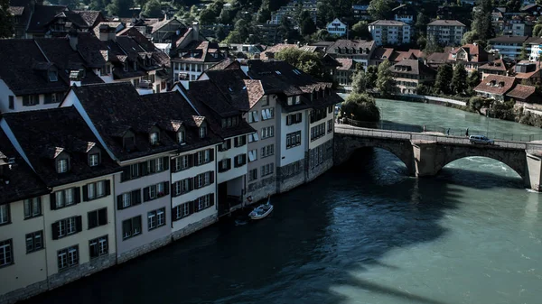 Bern'den geçen kanal — Stok fotoğraf