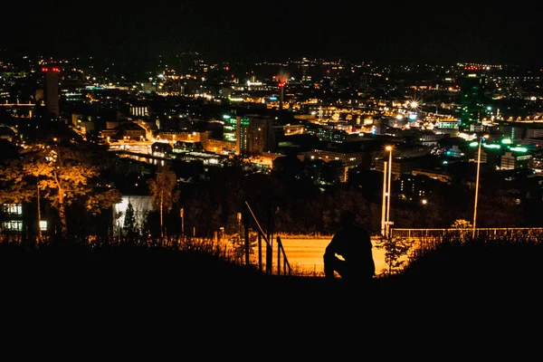 Geceleri bir şehir