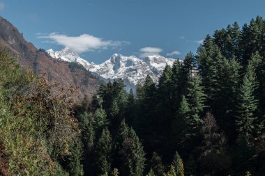 Nepal dağları Annapurna pisti boyunca Himalaya, Nepal, Asya boyunca uzanır.