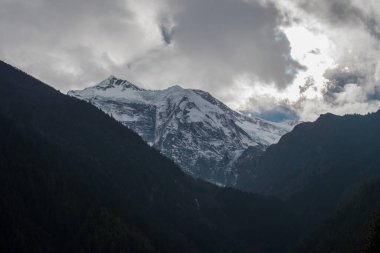 Karla kaplı Annapurna pisti, Himalaya, Nepal, Asya
