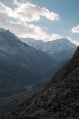 Dağlar Annapurna pisti, Marshyangdi nehir vadisi, Himalaya, Nepal, Asya