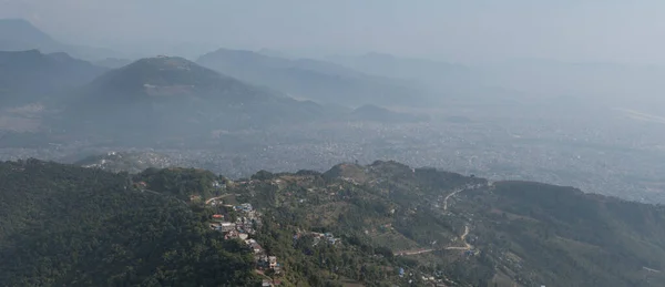 Vista Panorámica Ciudad Pokhara Las Montañas Cercanas Nepal Desde Colina —  Fotos de Stock