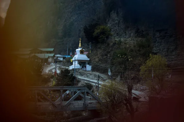 Buddhist Stupa Seen Prayer Flags Chame Mountain Village Trekking Annapurna — Stock Photo, Image