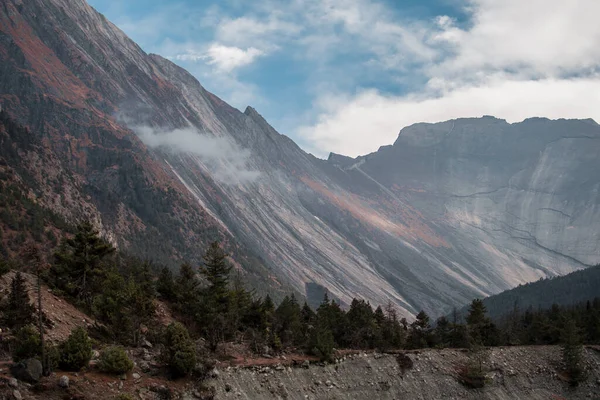 Muro Montagna Dall Alto Pisang Giornata Sole Dicembre Circuito Annapurna — Foto Stock