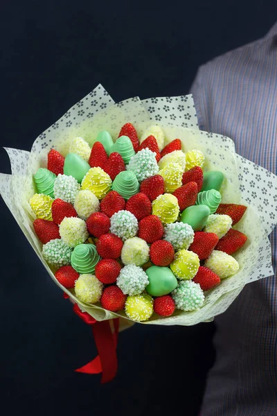 edible bouquet, strawberries in glaze, strawberries, flowers