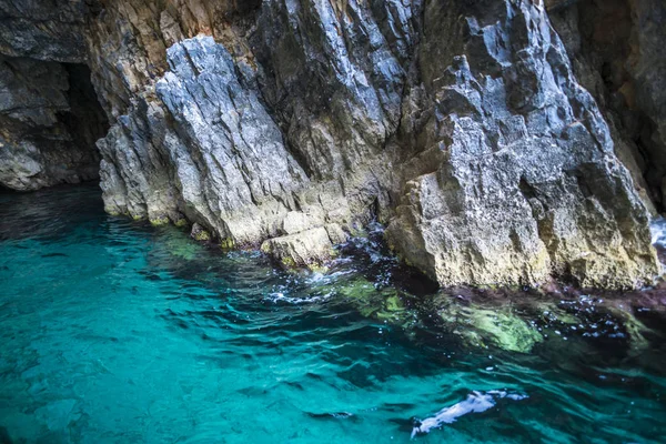 海岸线在海 — 图库照片