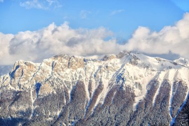 Şaşırtıcı Dolomites dağlar, İtalya