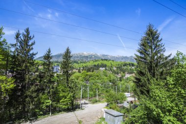 Yerel tren istasyonu, Romanya.