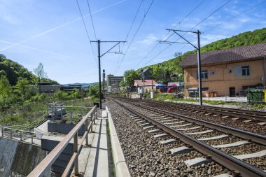 Yerel tren istasyonu, Romanya.