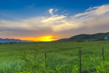 Gün batımında bulutlar