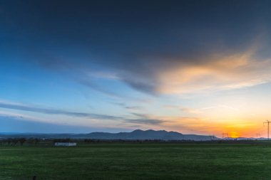 Gün batımında güzel bulutlar
