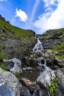 Karpat Dağları'nda Transalpina yoldan görüntülemek