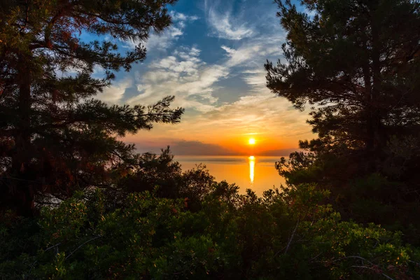 Traumhafter Sonnenuntergang Meer Warme Töne — Stockfoto