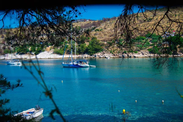 Fartyg Som Flyter Klart Havsvatten Grekland — Stockfoto
