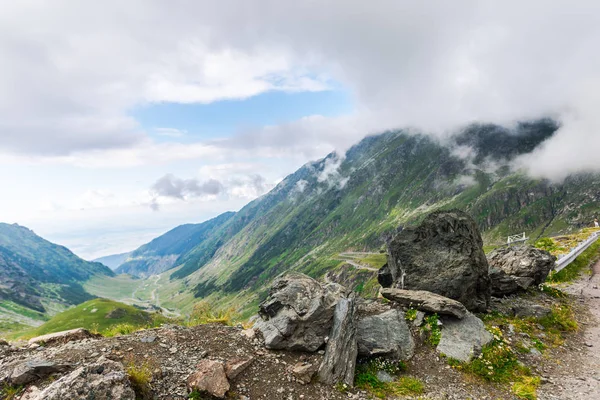 Landschaft Nebliger Karpaten Rumänien — Stockfoto