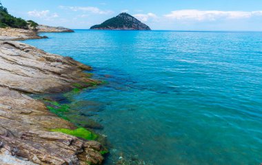 Seascape ve Rocky Shore, Yunanistan.