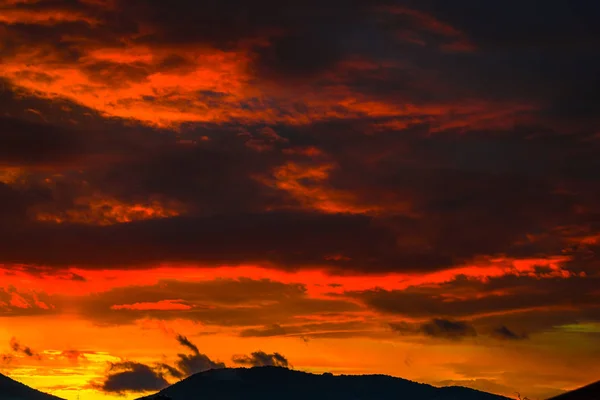 Ярко Оранжевый Красный Красивый Закат Неба — стоковое фото
