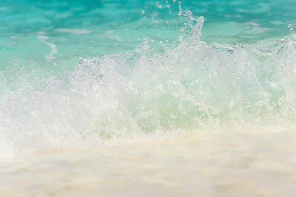 Meeresufer Mit Türkisfarbenem Wasser — Stockfoto