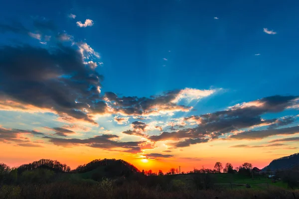 Güzel Gündoğumu Gökyüzü Bulutlu Yatay Yukarıda — Stok fotoğraf