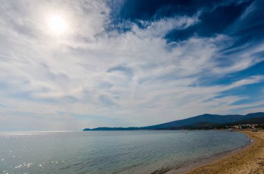 Güneşli gündüz Seascape arka plan