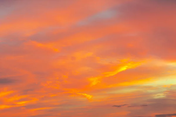 Vollbild Majestätischer Orangefarbener Sonnenuntergang Oder Sonnenaufgang — Stockfoto