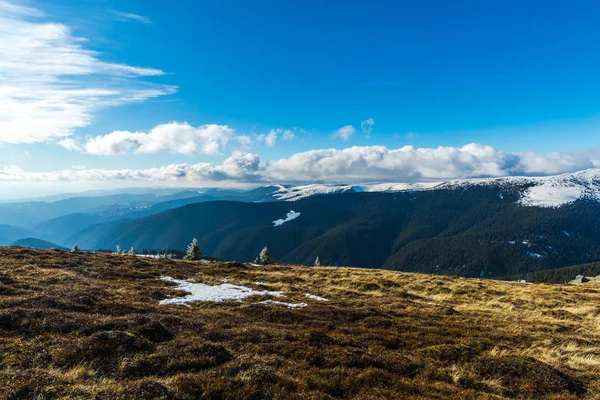 Montañas Nevadas Invierno Rumania — Foto de Stock