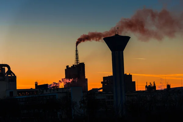 Edifícios Planta Trabalho Fundo Céu Por Sol — Fotografia de Stock