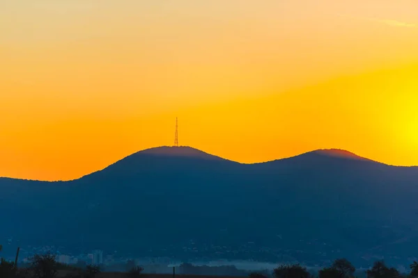 Heuvels Met Zonsondergang Achtergrond — Stockfoto